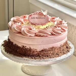 Ягодова торта с бял шоколад