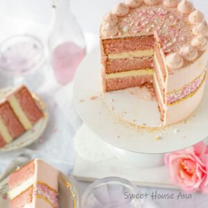 Ягодова Торта с Розово Шампанско и Бял Шоколад